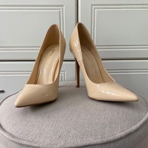 Nude Pumps